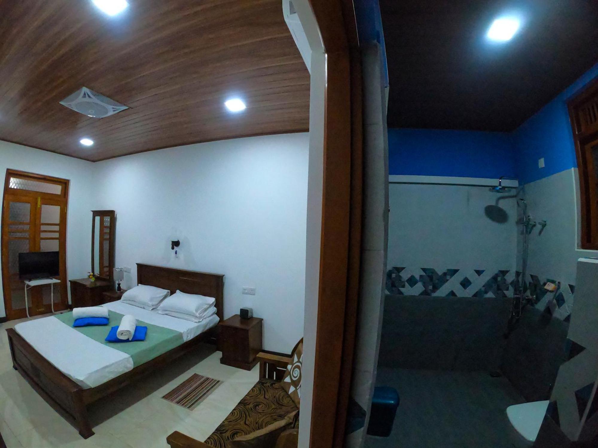 Innovick Residence Канди Екстериор снимка