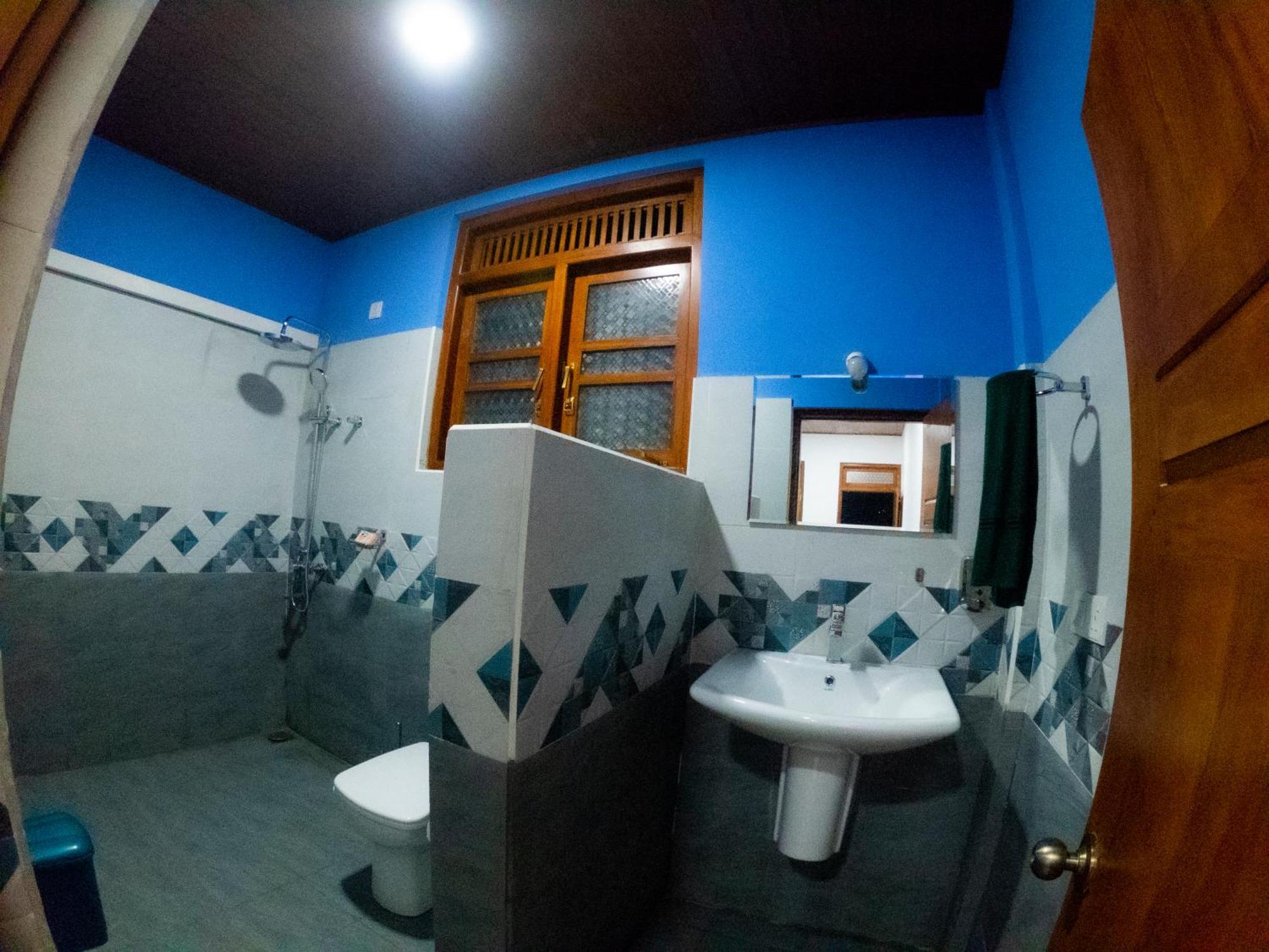 Innovick Residence Канди Екстериор снимка