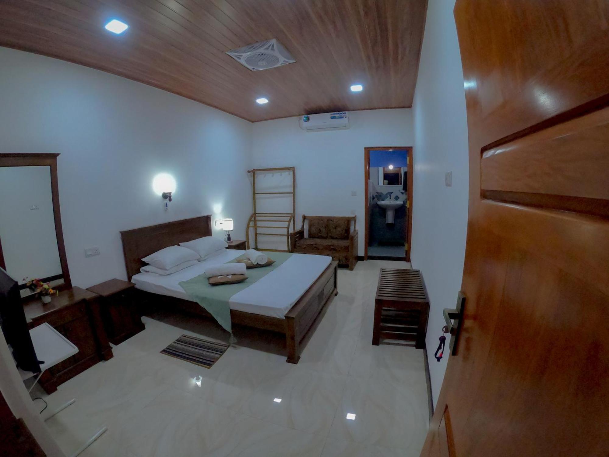 Innovick Residence Канди Екстериор снимка